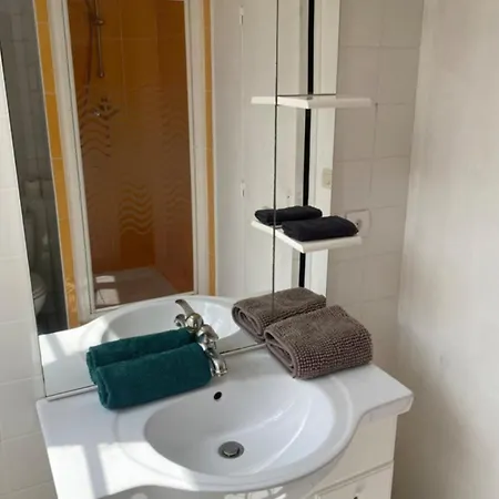 Apartment Bright T2 In The Heart Of The City Center Carcassonne